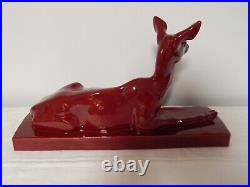 ANCIENNE SCULPTURE Art Déco en Céramique Rouge Biche Signé Bonome