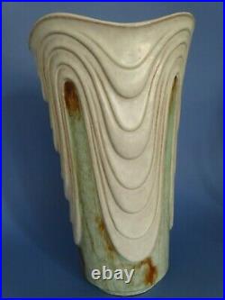 Ancien Vase Style Art Deco En Ceramique Avec Belles Coulures