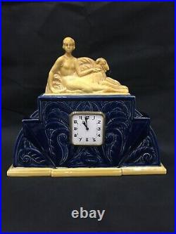 Art Deco Pendule Ceramique, Faïence Craquelee Femme Et Levrier