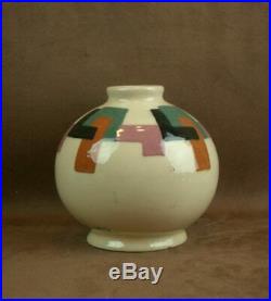 Beau Vase Art Deco En Ceramique Signé Simone Larrieu