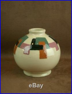 Beau Vase Art Deco En Ceramique Signé Simone Larrieu