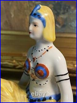 Bonbonnière porcelaine Art Déco danseuse orientale assise