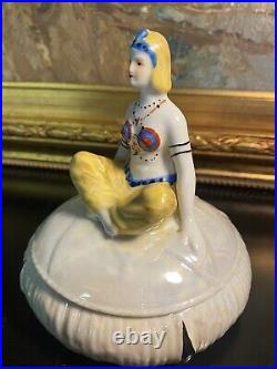 Bonbonnière porcelaine Art Déco danseuse orientale assise