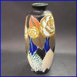 D'Argyl, vase haut d'époque Art-déco en céramique, à décor floral, H. 33 cm D'Argyl, vase haut d'époque Art-déco en céramique, à décor floral, H. 33 cm