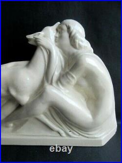 Femme et une biche signée FONTINELLE, Sculpture céramique craquelée Art Déco