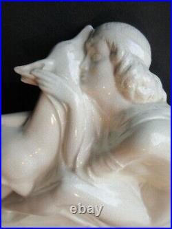 Femme et une biche signée FONTINELLE, Sculpture céramique craquelée Art Déco