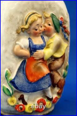 Franz Goebel Hummel, Bouteille céramique Art déco, décor bas-relief XX Allemagne