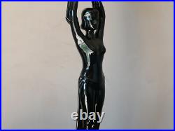 Grande lampe art déco femme en céramique abat-jour éventail en lin Grande lampe art déco femme en céramique abat-jour éventail en lin