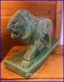 Grande sculpture lion art déco, en émail craquelé, Peugeot, 1934, Le Jan Grande sculpture lion art déco, en émail craquelé, Peugeot, 1934, Le Jan