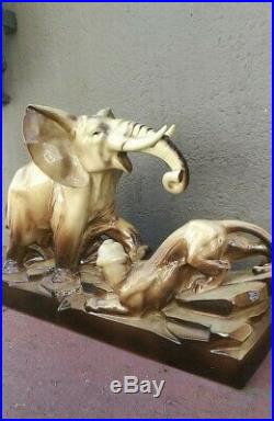 Grosse ceramique art deco Panthere contre elephant