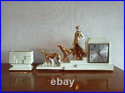 Horloge Odyv En Ceramique Art-deco Femme Et Levriers 1920