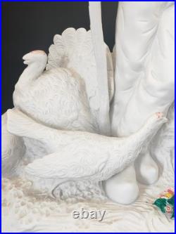 Imposant groupe en porcelaine biscuit signé d'après Joseph d'Asté scène paysanne Imposant groupe en porcelaine biscuit signé d'après Joseph d'Asté scène paysanne