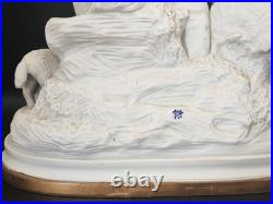 Imposant groupe en porcelaine biscuit signé d'après Joseph d'Asté scène paysanne