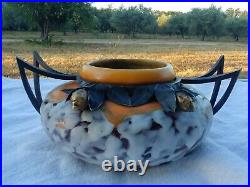 L DAGE Vase Art déco en céramique monture en fer forgé à décor de citronnier