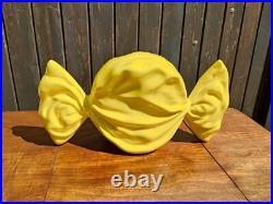 Magnifique sculpture déco pop art en céramique contemporaine bonbon jaune