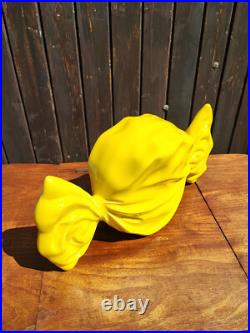 Magnifique sculpture déco pop art en céramique contemporaine bonbon jaune