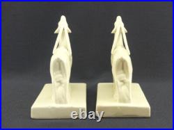Onnaing, paire de serre-livres antilopes en craquelé Art Déco Onnaing, paire de serre-livres antilopes en craquelé Art Déco