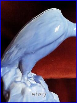 Rare Sculpture VAUTOUR en Céramique Bleue H 34 cm Période Art Déco
