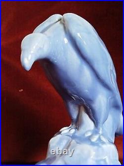Rare Sculpture VAUTOUR en Céramique Bleue H 34 cm Période Art Déco