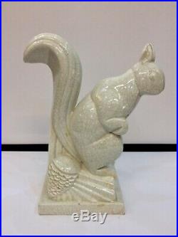 Ravissant sujet en céramique craquelée figurant un écureuil Lemanceau, Art Deco