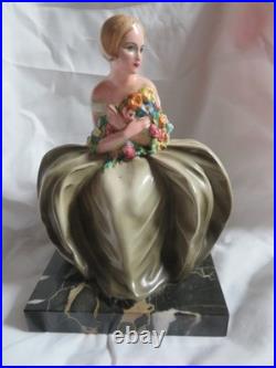 SPLENDIDE STATUE MARQUISE CERAMIQUE PUGI DLG Italie CACCIAPUOTI Ca. 1930