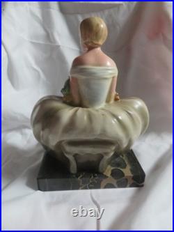 SPLENDIDE STATUE MARQUISE CERAMIQUE PUGI DLG Italie CACCIAPUOTI Ca. 1930