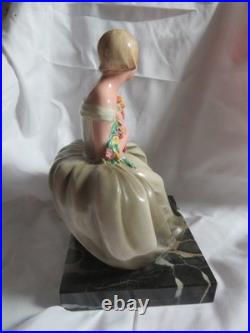 SPLENDIDE STATUE MARQUISE CERAMIQUE PUGI DLG Italie CACCIAPUOTI Ca. 1930