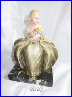 SPLENDIDE STATUE MARQUISE CERAMIQUE PUGI DLG Italie CACCIAPUOTI Ca. 1930