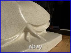 Sculpture Art Déco Lejan dame au lévrier faïence craquelée France 1930s