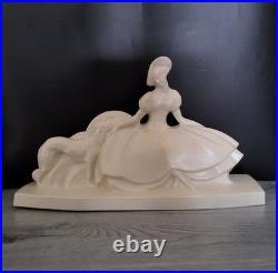 Sculpture statue Femme au lévrier céramique craquelée signée Lejan Art Déco Sculpture statue Femme au lévrier céramique craquelée signée Lejan Art Déco