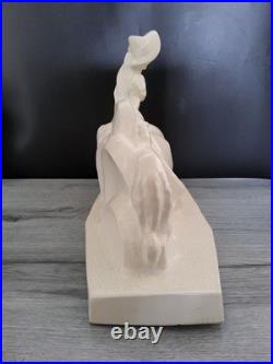 Sculpture statue Femme au lévrier céramique craquelée signée Lejan Art Déco Sculpture statue Femme au lévrier céramique craquelée signée Lejan Art Déco