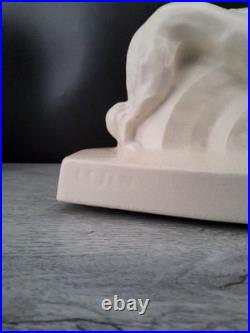 Sculpture statue Femme au lévrier céramique craquelée signée Lejan Art Déco Sculpture statue Femme au lévrier céramique craquelée signée Lejan Art Déco