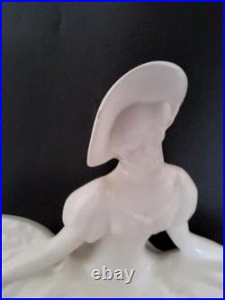 Sculpture statue Femme au lévrier céramique craquelée signée Lejan Art Déco Sculpture statue Femme au lévrier céramique craquelée signée Lejan Art Déco