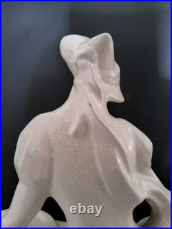 Sculpture statue Femme au lévrier céramique craquelée signée Lejan Art Déco Sculpture statue Femme au lévrier céramique craquelée signée Lejan Art Déco