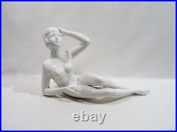 Statue Personnage Femme Nue Art Deco En Ceramique Nude Woman Statue In Ceramic