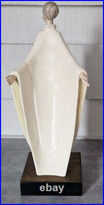 Statue sculpture cariatide figure femme japonisante céramique faience art déco