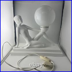 Sublime Lampe Vintage en Céramique et Opaline Design Femme Nue 1970s Art Déco Sublime Lampe Vintage en Céramique et Opaline Design Femme Nue 1970s Art Déco