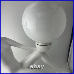 Sublime Lampe Vintage en Céramique et Opaline Design Femme Nue 1970s Art Déco Sublime Lampe Vintage en Céramique et Opaline Design Femme Nue 1970s Art Déco