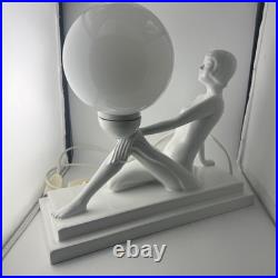 Sublime Lampe Vintage en Céramique et Opaline Design Femme Nue 1970s Art Déco Sublime Lampe Vintage en Céramique et Opaline Design Femme Nue 1970s Art Déco