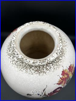 Vase Art Déco signé Louis Dage Céramique peinte à décor floral France 1920 Vase Art Déco signé Louis Dage Céramique peinte à décor floral France 1920