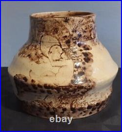 Vase Céramiques Art Déco signature à identifier C. B