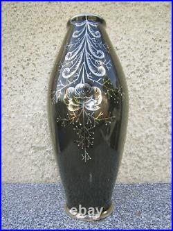 Vase Ovoide en Ceramique noire décor Argenté Art déco