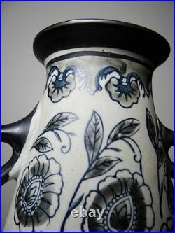 Vase ancien Art Déco 1920-40 en grès fin, style Art Nouveau & chinoiserie, décor Vase ancien Art Déco 1920-40 en grès fin, style Art Nouveau & chinoiserie, décor