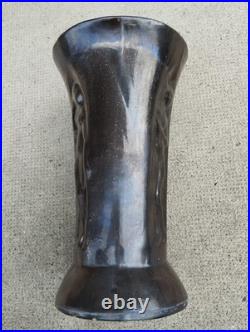 Vase céramique noire art deco nymphe decor relief menelika