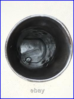 Vase céramique noire art deco nymphe decor relief menelika