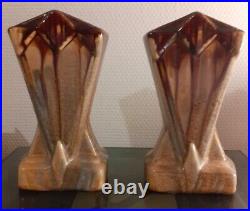 Vases Art Deco En Céramique Marbrée. Marqué, À Identifier