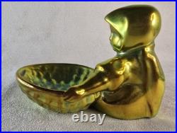 Zsolnay Pecs Ceramique Iridescente Enfant Tenant Un Panier Art Deco 1920 Hungary Zsolnay Pecs Ceramique Iridescente Enfant Tenant Un Panier Art Deco 1920 Hungary