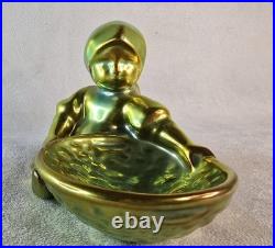 Zsolnay Pecs Ceramique Iridescente Enfant Tenant Un Panier Art Deco 1920 Hungary Zsolnay Pecs Ceramique Iridescente Enfant Tenant Un Panier Art Deco 1920 Hungary