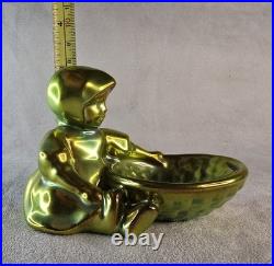 Zsolnay Pecs Ceramique Iridescente Enfant Tenant Un Panier Art Deco 1920 Hungary Zsolnay Pecs Ceramique Iridescente Enfant Tenant Un Panier Art Deco 1920 Hungary