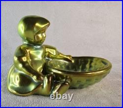 Zsolnay Pecs Ceramique Iridescente Enfant Tenant Un Panier Art Deco 1920 Hungary Zsolnay Pecs Ceramique Iridescente Enfant Tenant Un Panier Art Deco 1920 Hungary